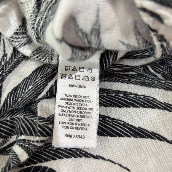 Tahari 100% LINEN Shorts Women 1X Black White Palm Leaves Tropical Resort Beachy - Picture 6 of 8